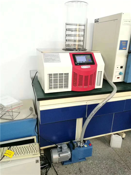 實(shí)驗室臺式冷凍干燥機在生物樣品處理中的應用研究
